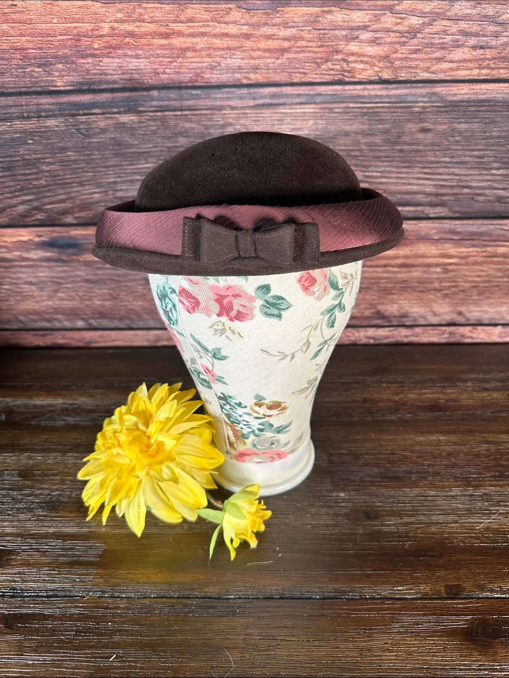 Riviera Vintage Style Brown Velour Pillbox Hat with Felt Bow. Made in Italy!